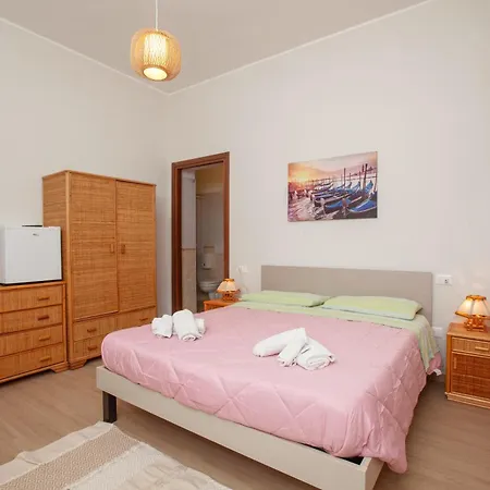 Bed & Breakfast La Casa Di Monica Silvi Paese