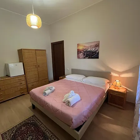 La Casa Di Monica Bed & Breakfast 3*