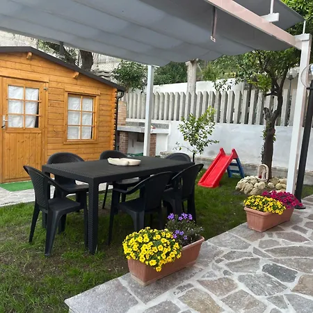 La Casa Di Monica Bed and Breakfast