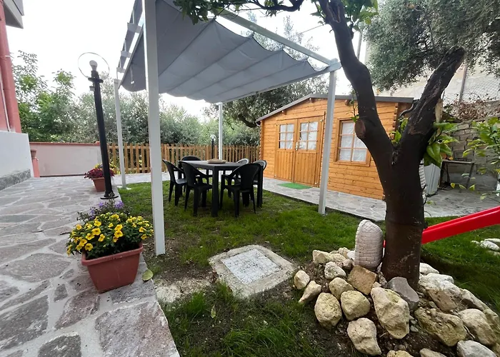 La Casa Di Monica Bed and Breakfast 3*